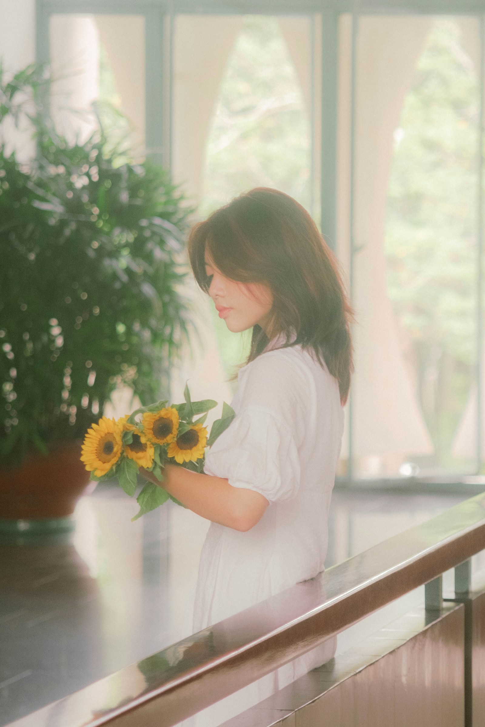 Sunny Hello flower bouquet